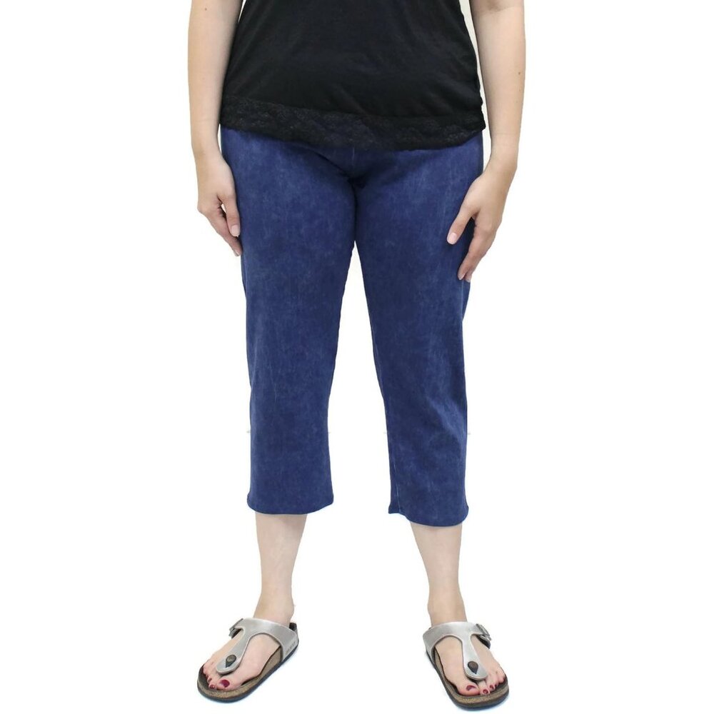 Jess & Jane Mineral Washed Cotton Legging Capri - Denim NWT